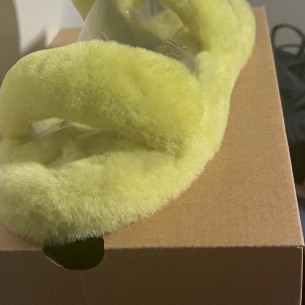 New Ugg slippers lime green size 6 kids 8 women